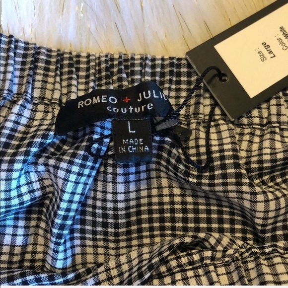 ⭐️Romeo and Juliet Couture Off the Shoulder … - Picture 6 of 8